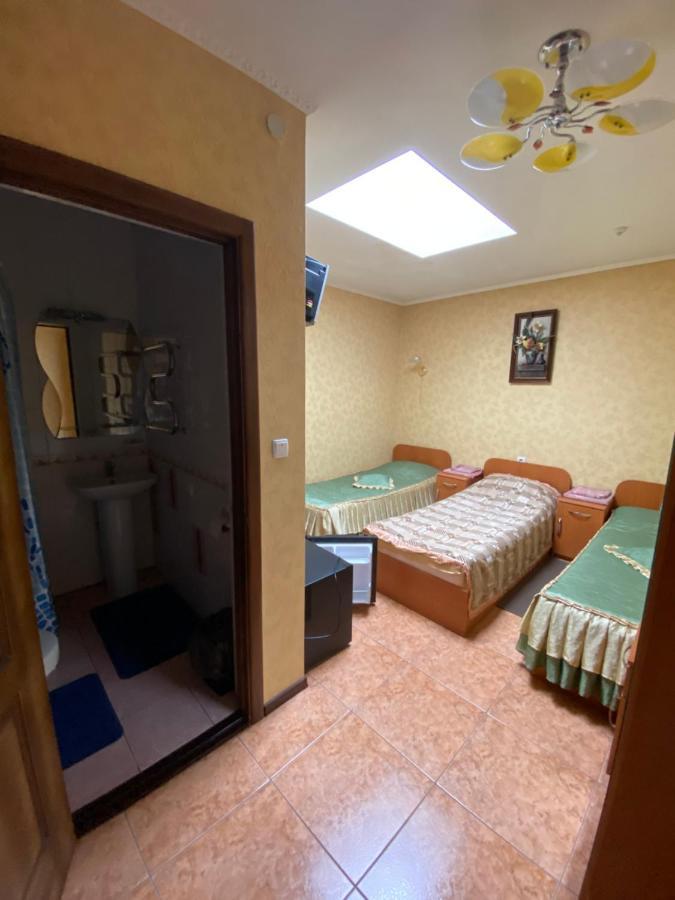 فندق Золотий Лев Zvenyhorodka المظهر الخارجي الصورة